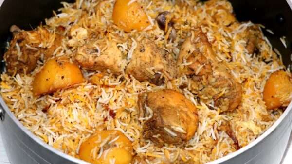 Deshi Chicken Dom Biriyani